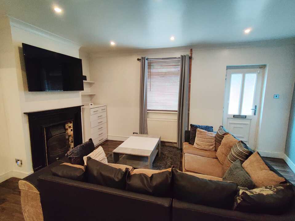 2 bed terraced house to rent in Peacock St  (SUB), Norwich 1