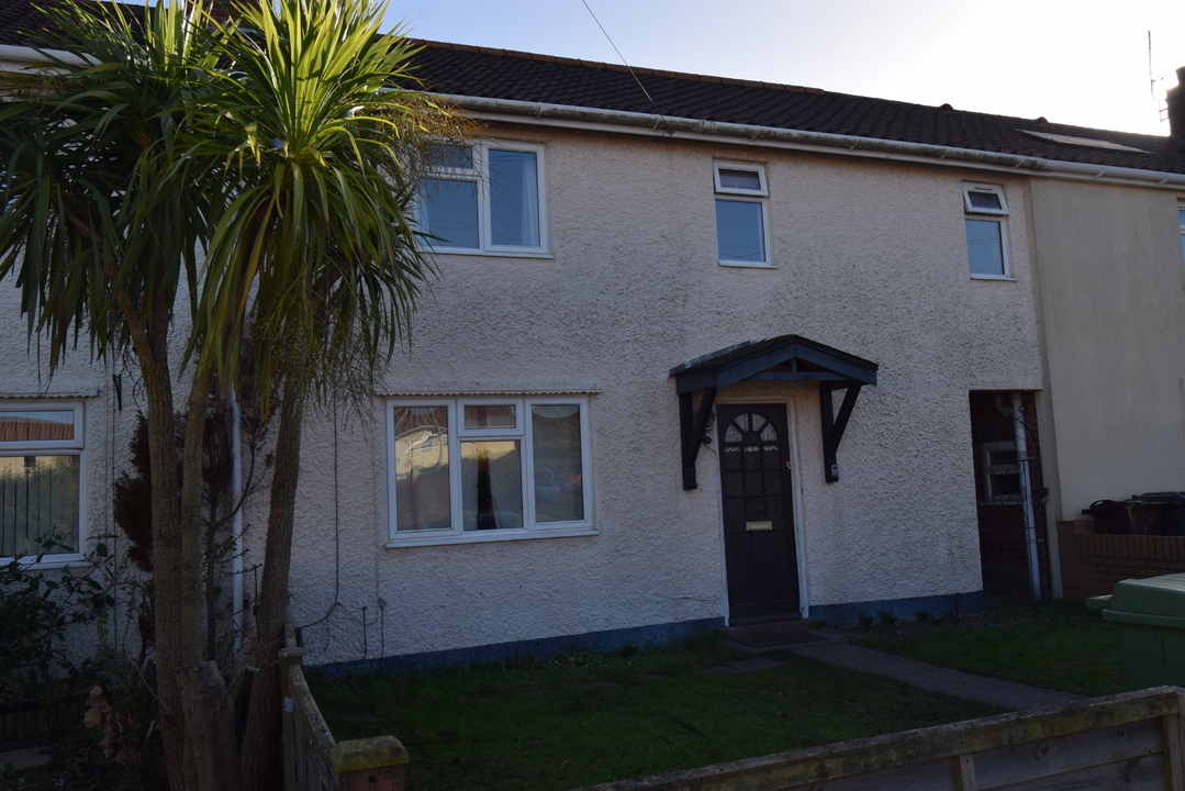 4 bed terraced house to rent in Lound Road, Norwich  - Property Image 1