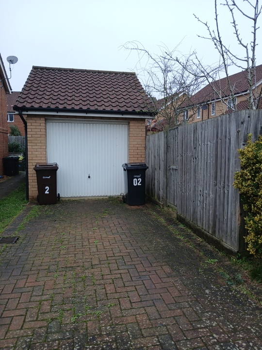 4 bed semi-detached house to rent in Viola Close, Norwich 11