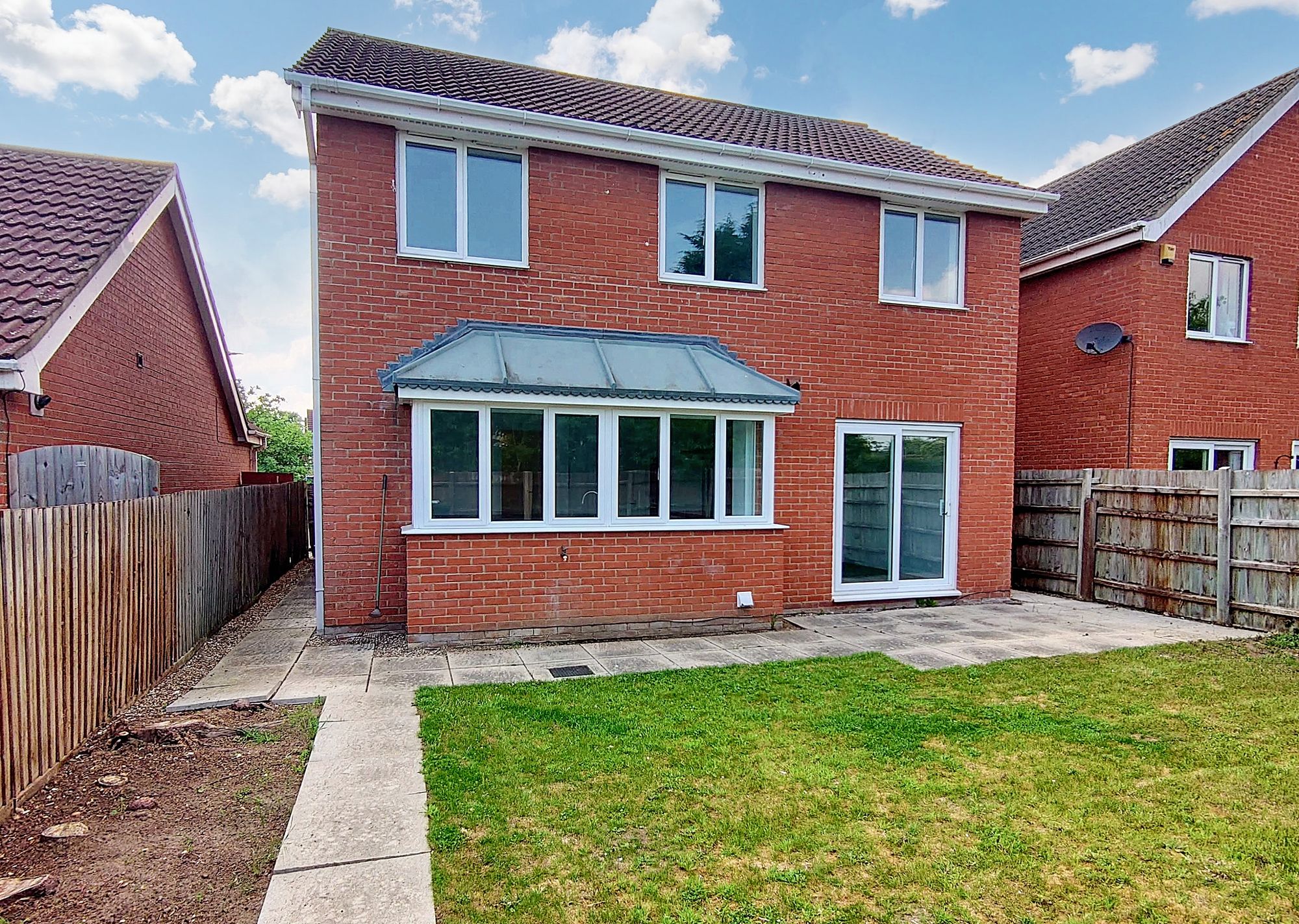 6 bed detached house to rent in Bladewater Road, Norwich  - Property Image 7