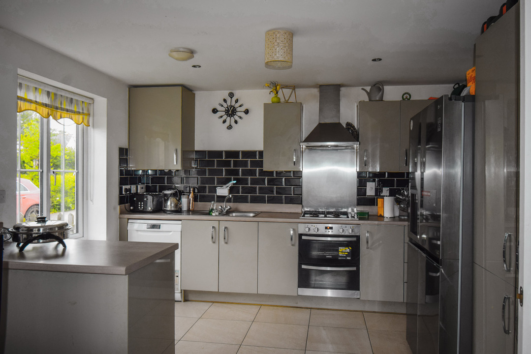 4 bed house to rent in Colossus Way, Norwich  - Property Image 3