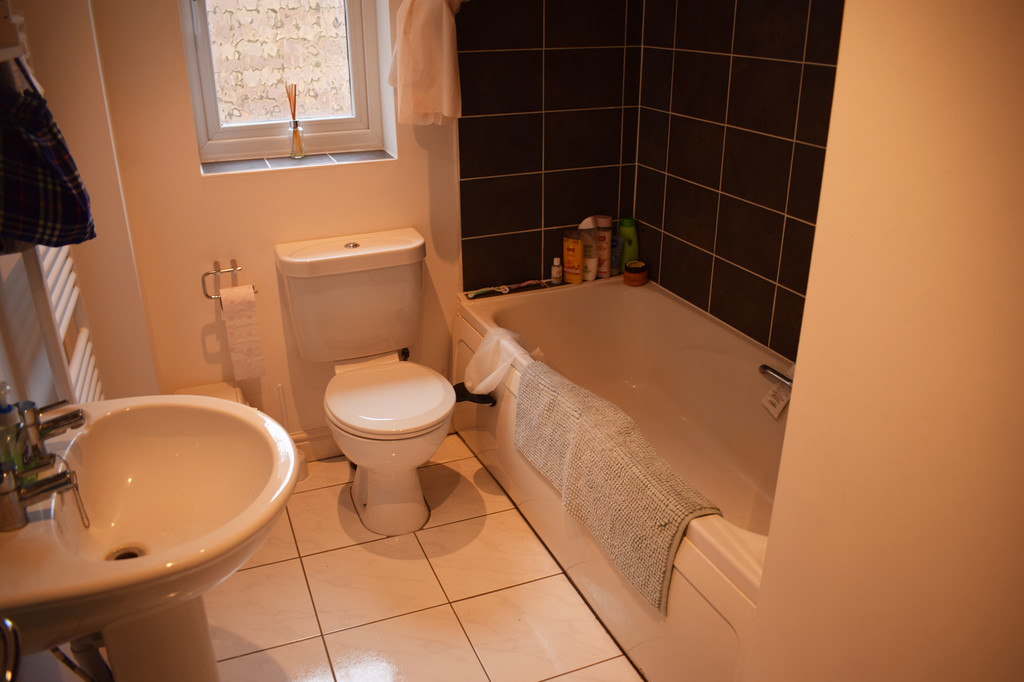 4 bed detached house to rent in Alicante Way, Norwich  - Property Image 10
