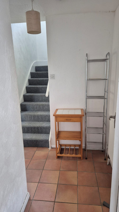 3 bed semi-detached house to rent in Leng Crescent, Norwich 6