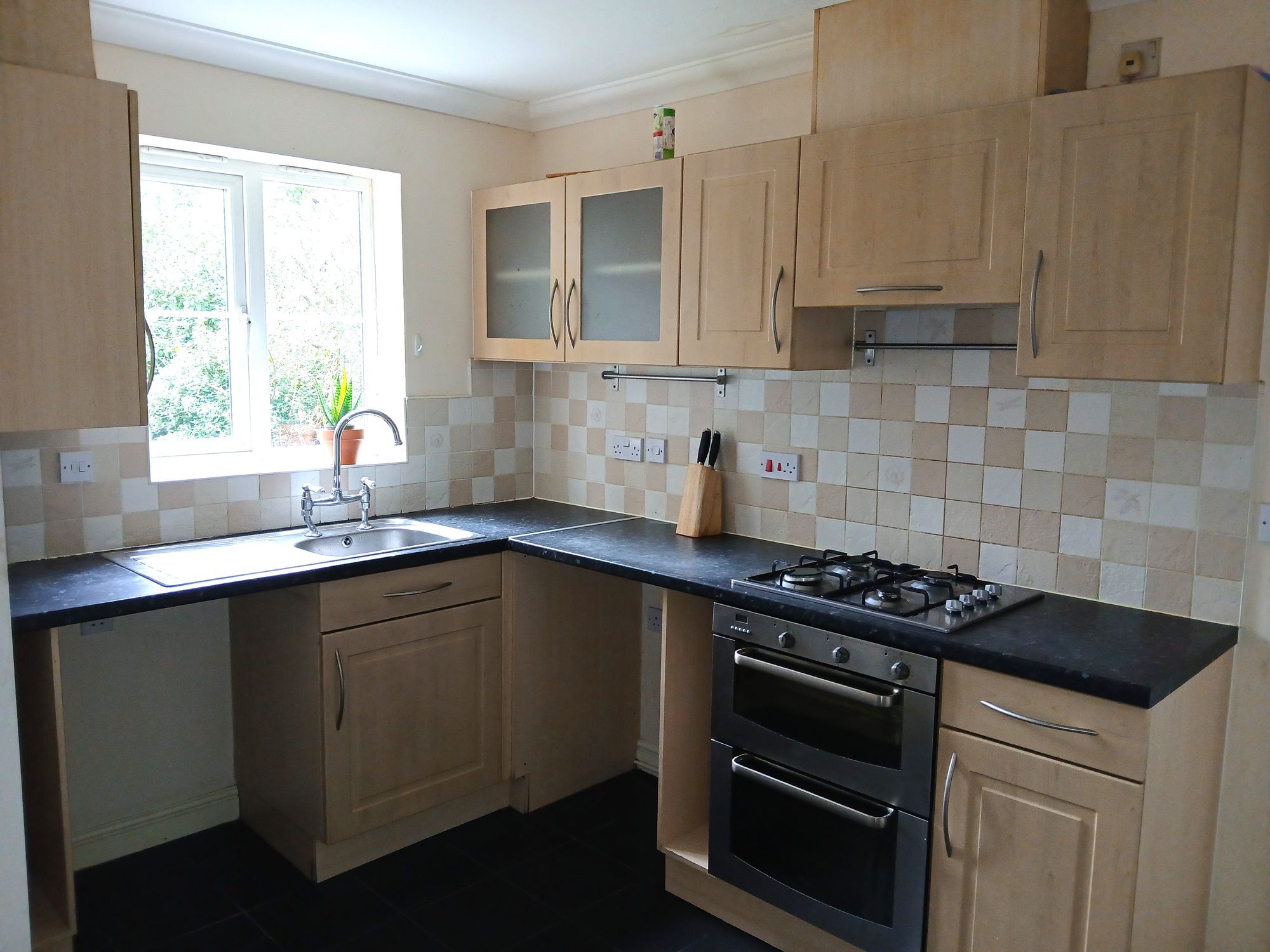 4 bed detached house to rent in Alicante Way, Norwich  - Property Image 2