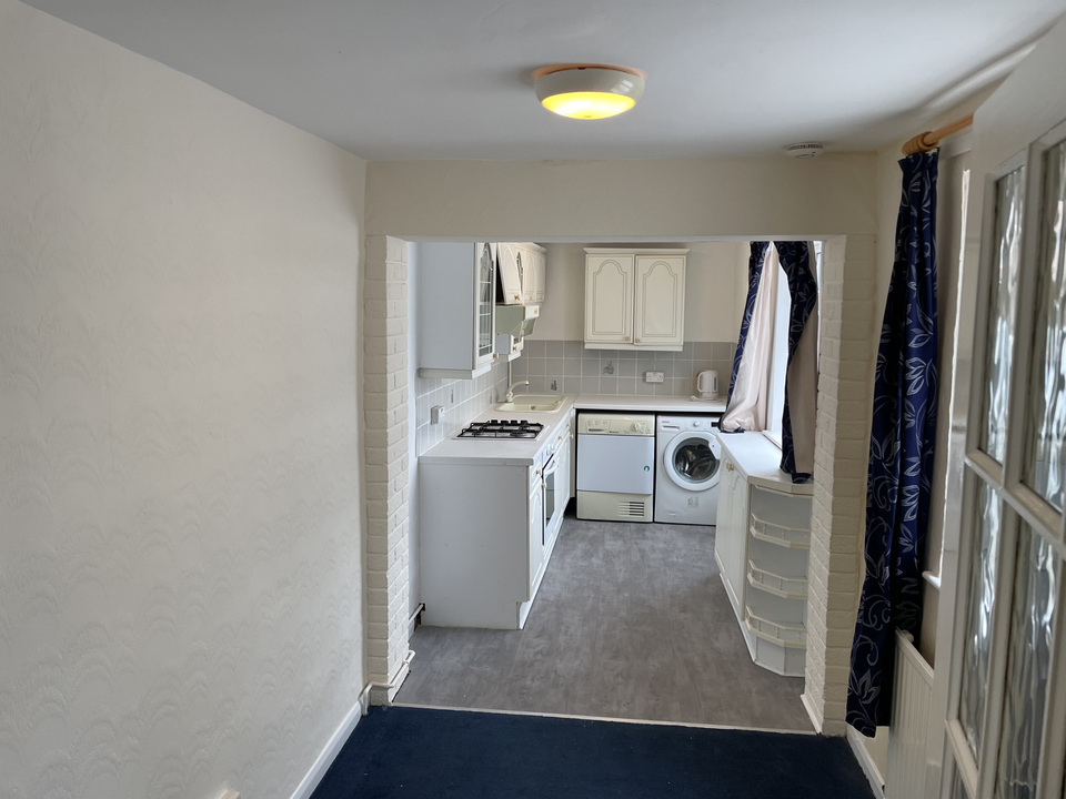 2 bed terraced house to rent in Malakoff Road, Great Yarmouth 1