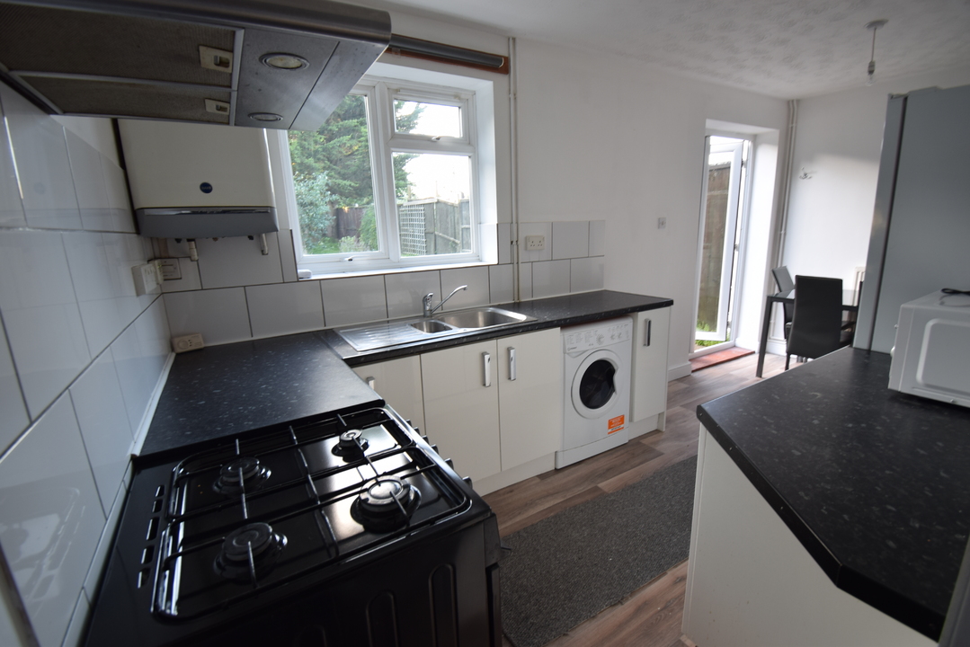 3 bed semi-detached house to rent in Cadge Road, Norwich  - Property Image 2