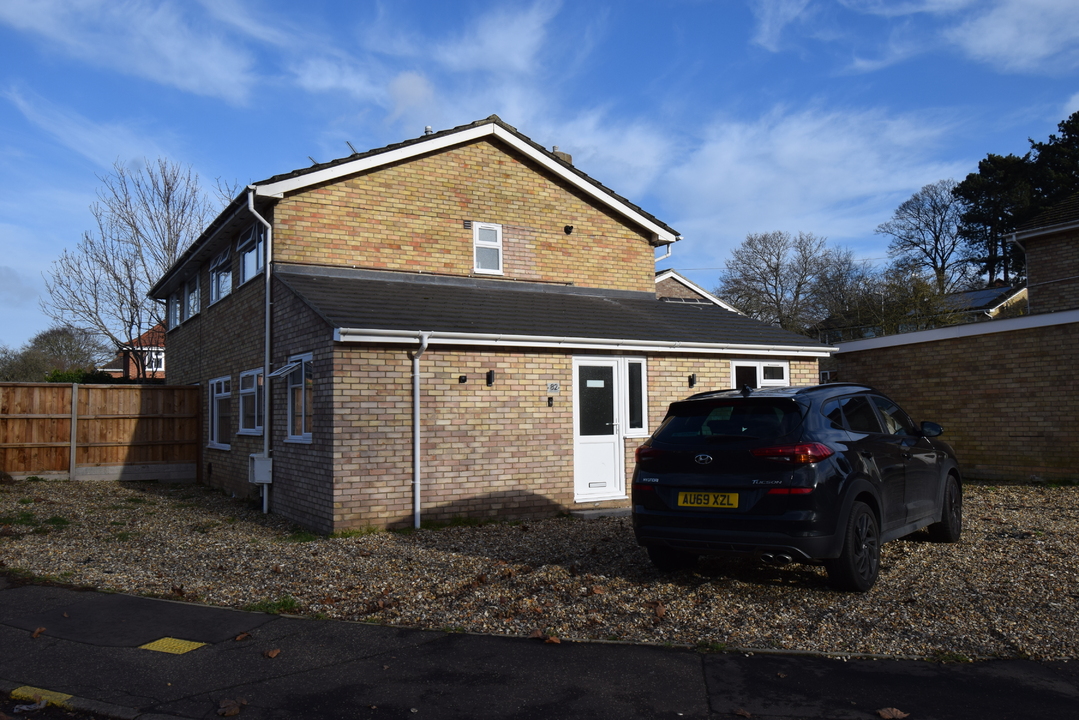 Detached house to rent in Leng Crescent, Norwich, NR4