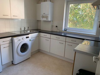 3 bed apartment to rent in Upton Road, Norwich 3