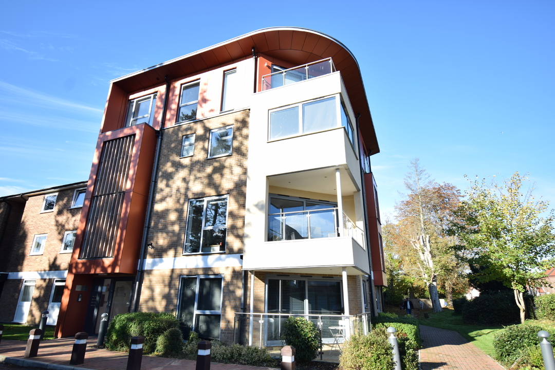 3 bed apartment to rent in Upton Road, Norwich  - Property Image 1