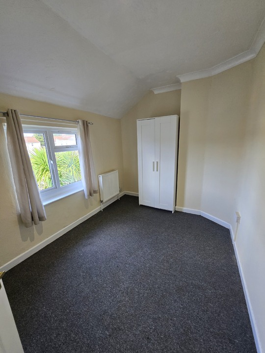 4 bed terraced house to rent in Lound Road, Norwich 11