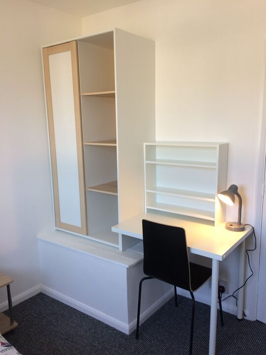 4 bed semi-detached house to rent in Norvic Drive, Norwich 12