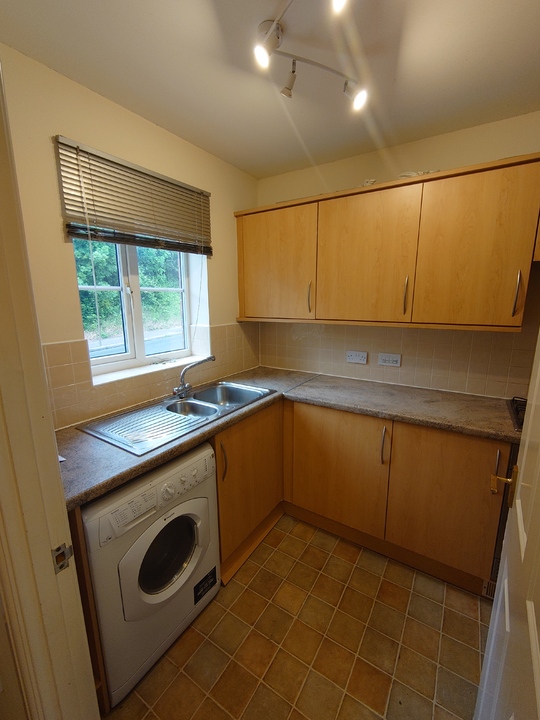 2 bed semi-detached house to rent in Tolye Road, Norwich  - Property Image 6