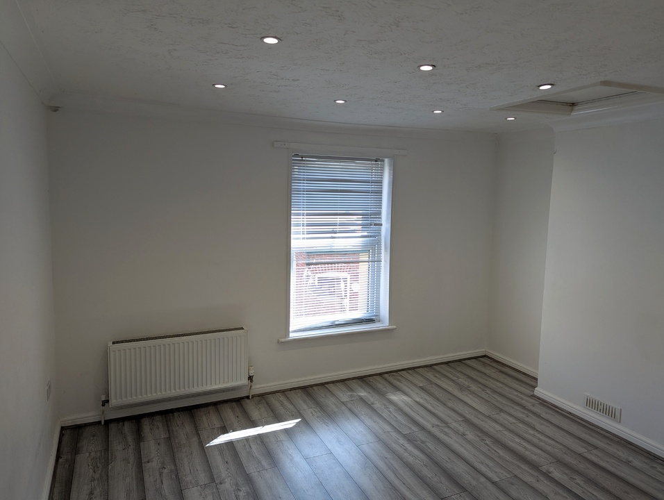 2 bed terraced house to rent in Albion Road, Great Yarmouth  - Property Image 8