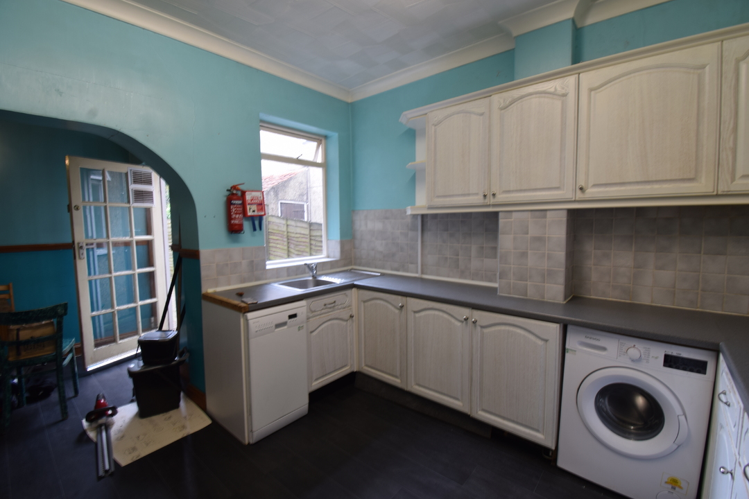 5 bed terraced house to rent in Earlham Road, Norwich  - Property Image 3