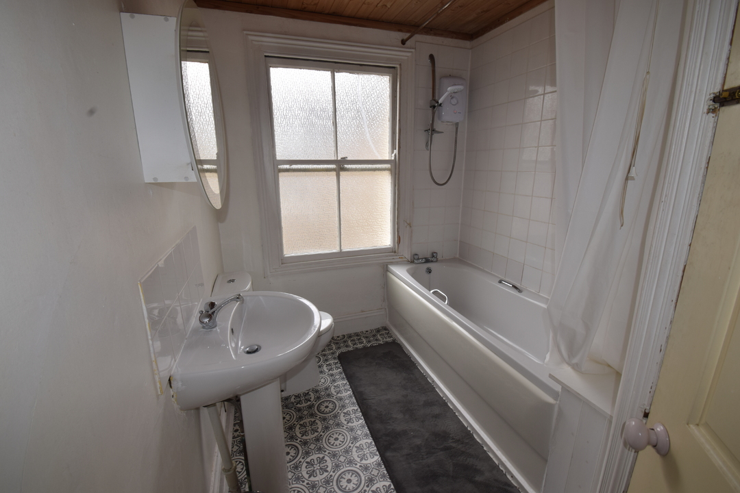 5 bed terraced house to rent in Earlham Road, Norwich  - Property Image 5