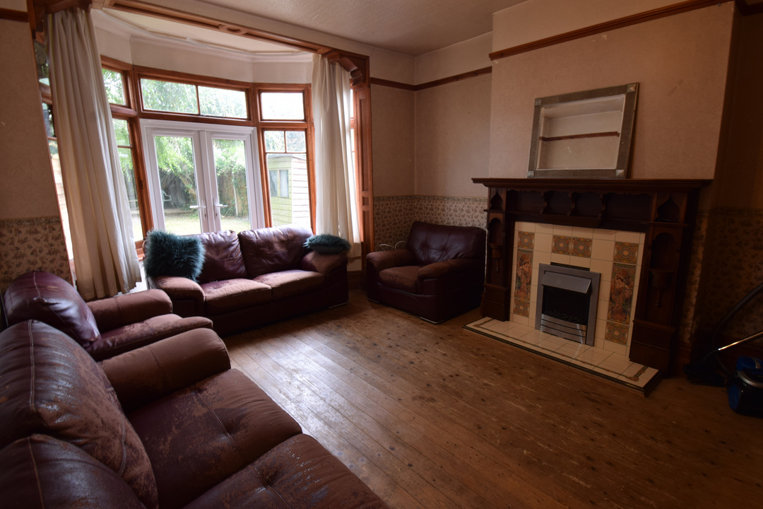 5 bed terraced house to rent in Earlham Road, Norwich  - Property Image 2