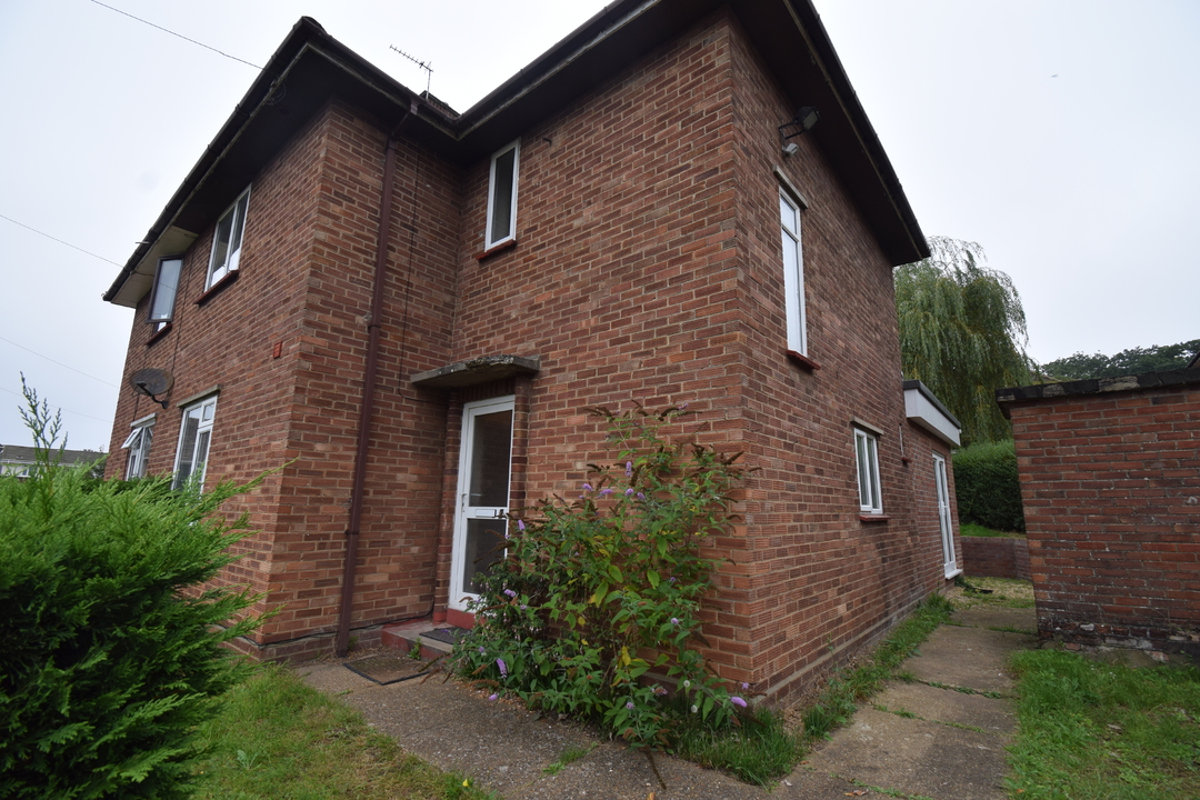 Semi-detached house to rent in Brereton Close, Norwich  - Property Image 2