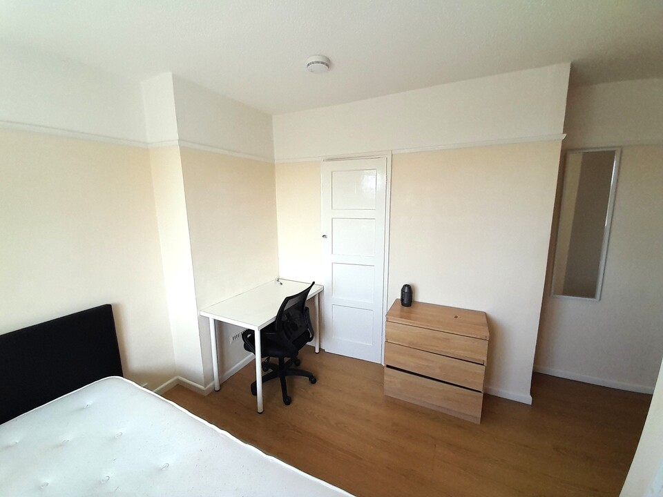 5 bed semi-detached house to rent, Norwich 11