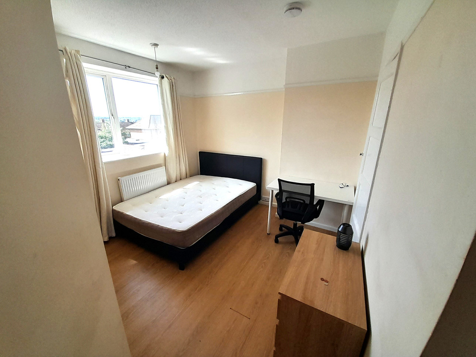 5 bed semi-detached house to rent, Norwich 10