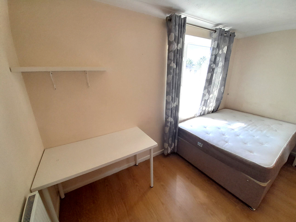 5 bed semi-detached house to rent, Norwich 5