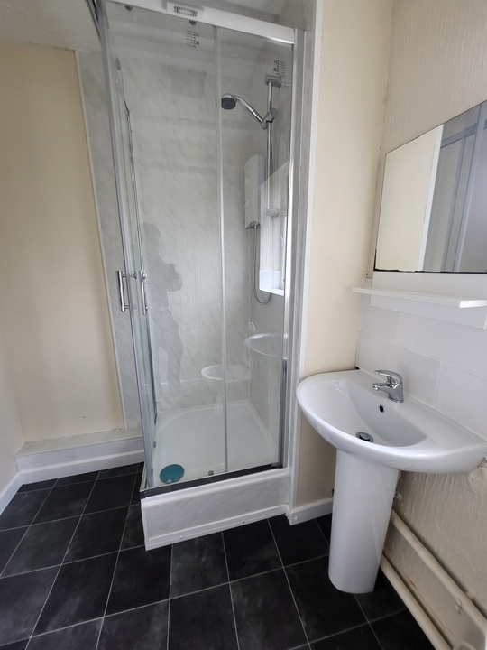 5 bed house to rent in Earlham Grove, Norwich, NR5