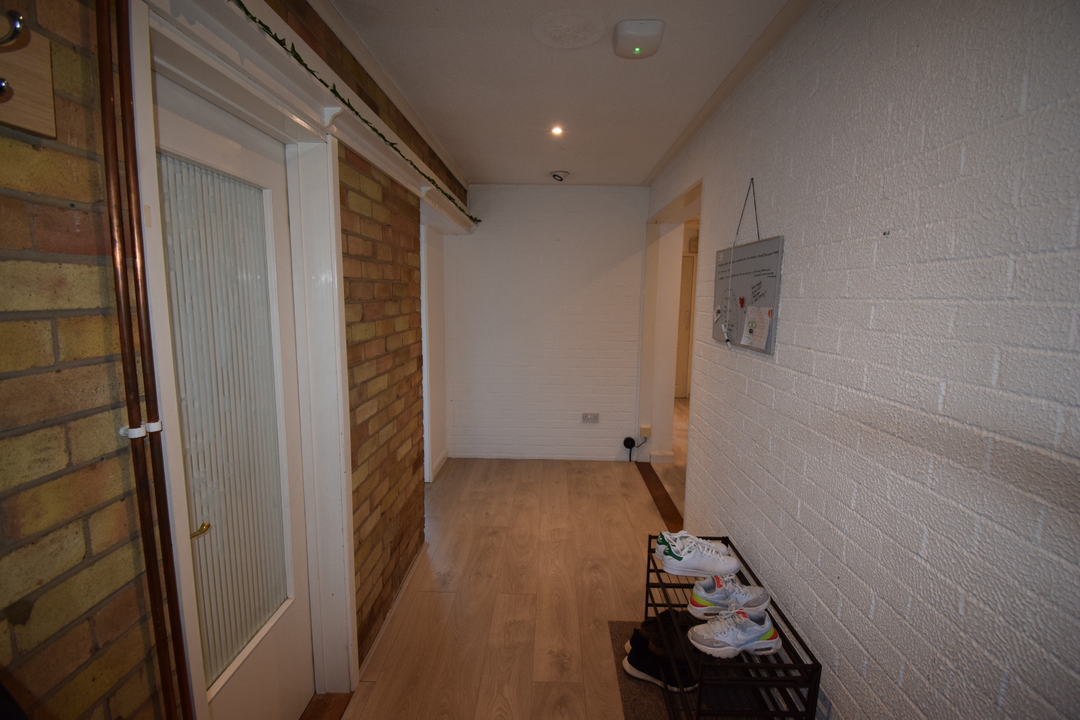 4 bed semi-detached bungalow to rent in Bek Close, Norwich  - Property Image 11