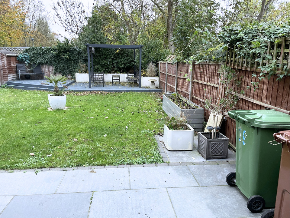 3 bed semi-detached house to rent in Potters Drive, Great Yarmouth  - Property Image 18