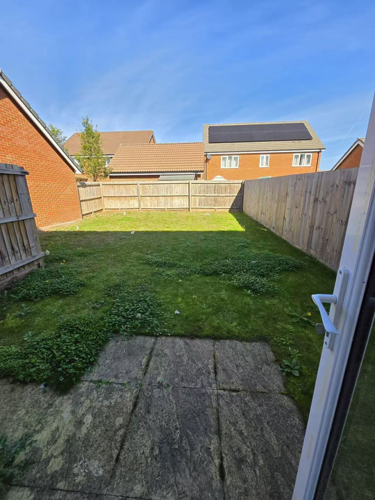 3 bed semi-detached house to rent in Apollo Crescent, Norwich  - Property Image 14