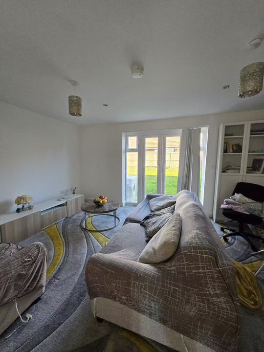 3 bed semi-detached house to rent in Apollo Crescent, Norwich  - Property Image 9