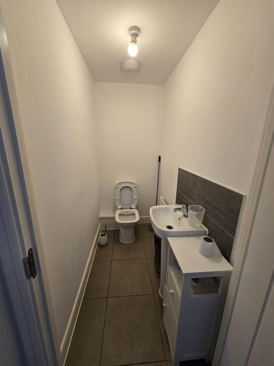 3 bed semi-detached house to rent in Apollo Crescent, Norwich  - Property Image 8