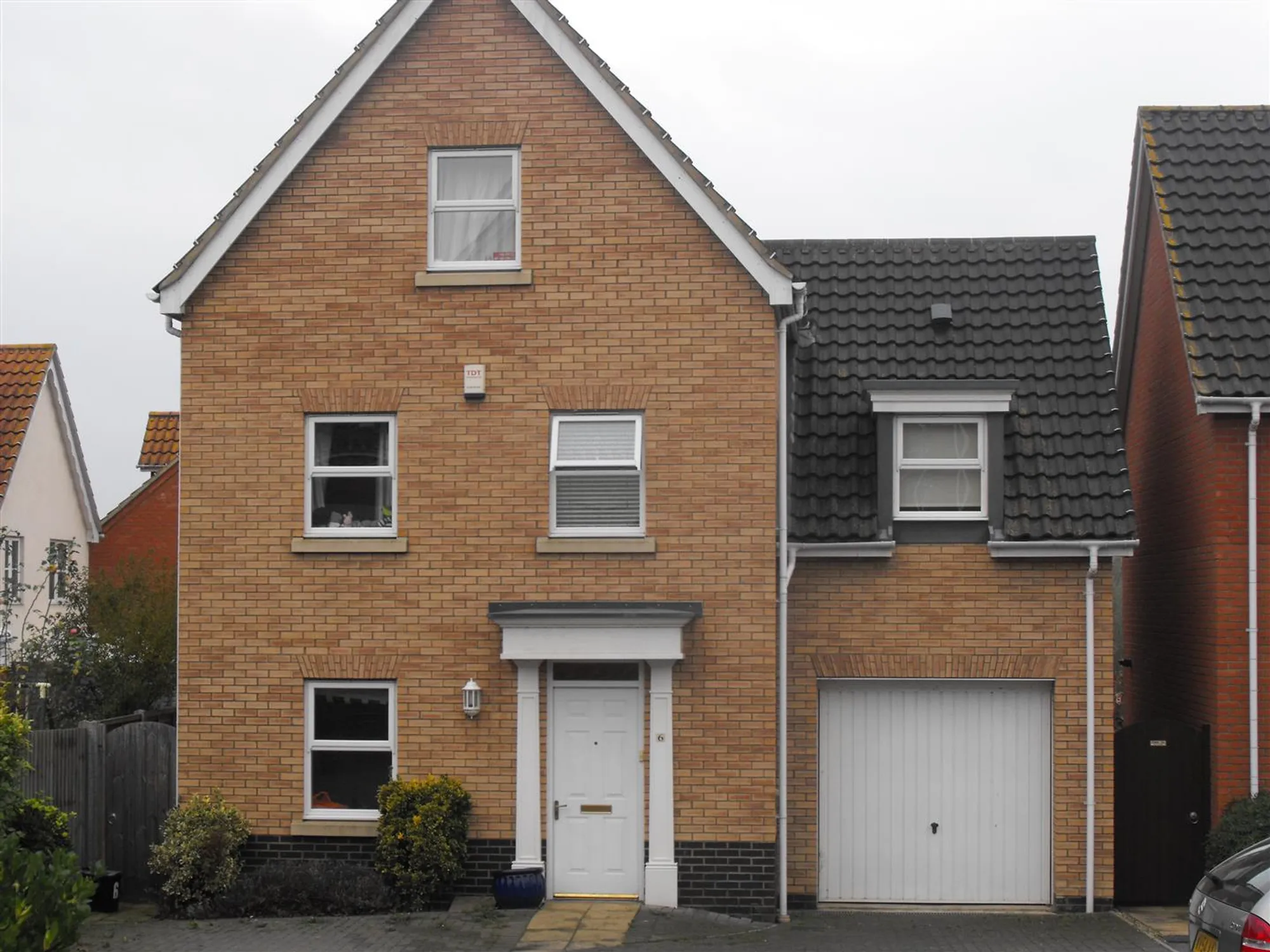 6 bed detached house to rent in Caddow Road, Norwich  - Property Image 1