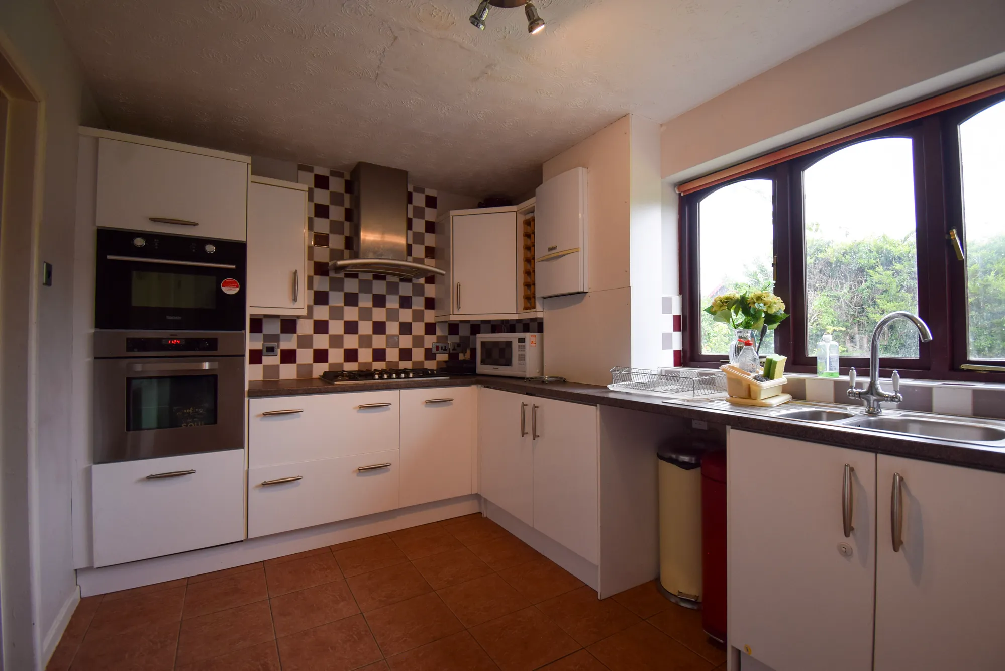 4 bed detached house to rent in The Hedgerows, Norwich  - Property Image 5