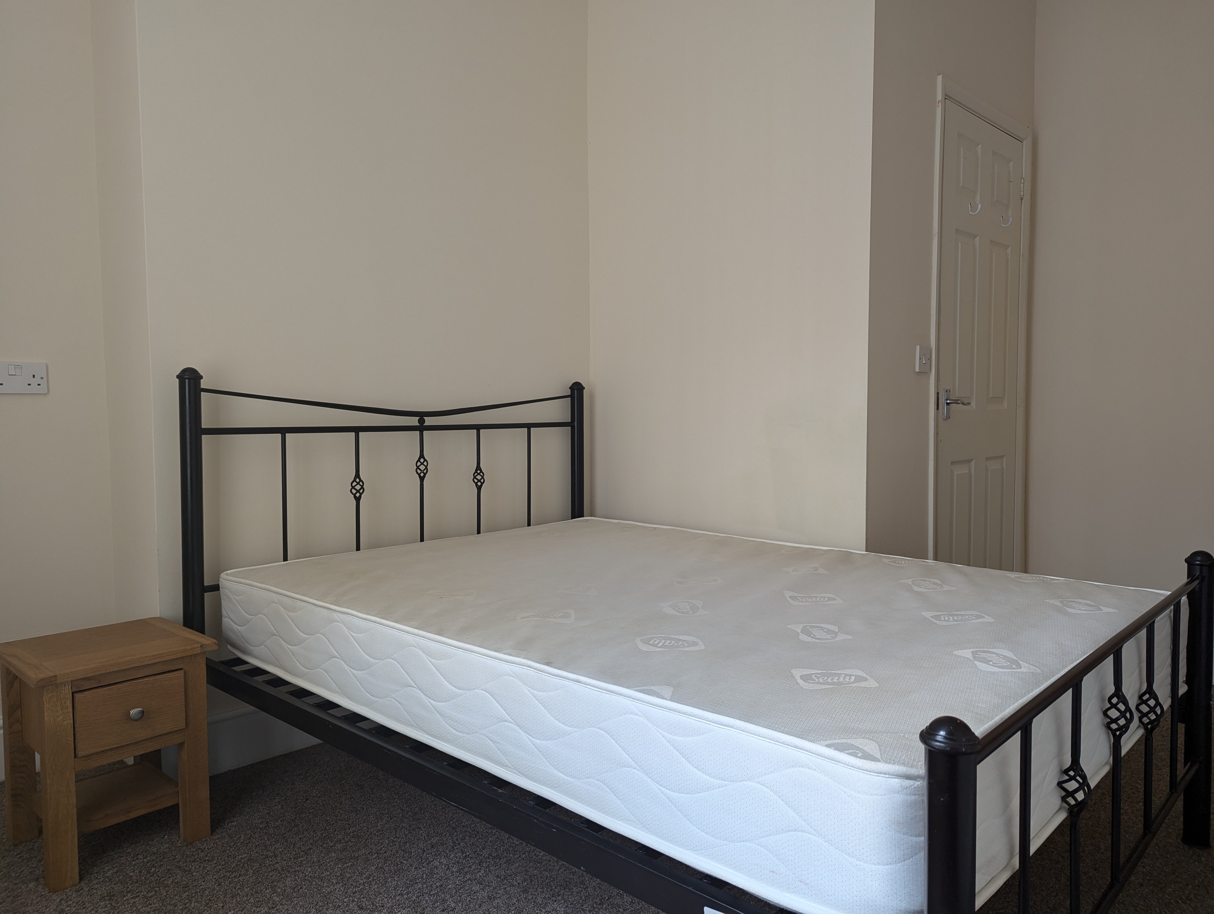 1 bed house of multiple occupation to rent in York Road, Great Yarmouth 0