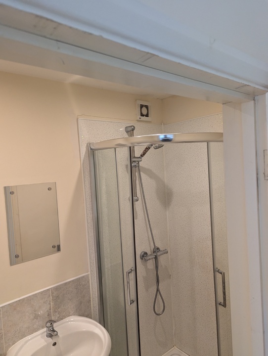 1 bed house of multiple occupation to rent in York Road, Great Yarmouth 2