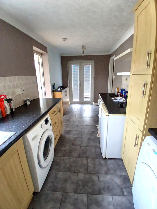 3 bed bungalow to rent in Mayfield Avenue, Norwich 3