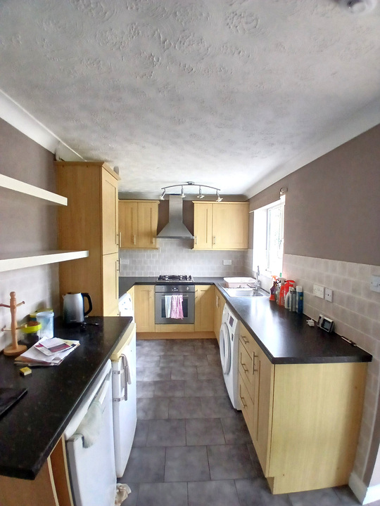 3 bed bungalow to rent in Mayfield Avenue, Norwich 2