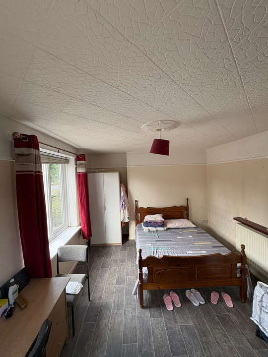 3 bed apartment to rent in Bluebell Road, Norwich 1