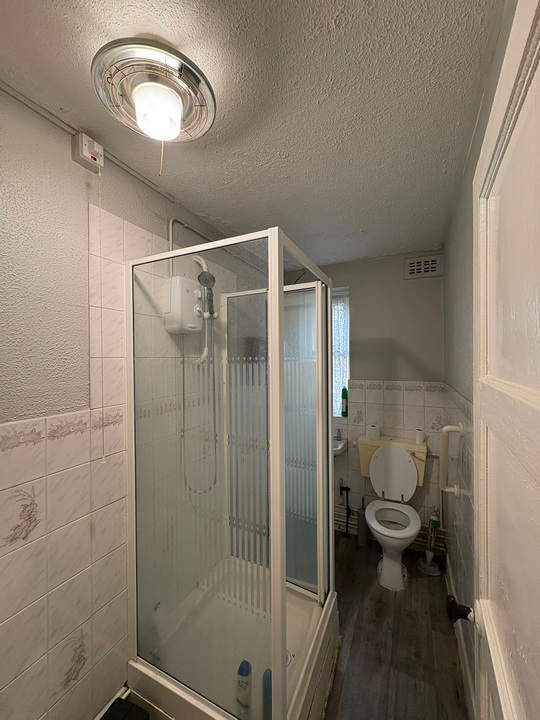 3 bed apartment to rent in Bluebell Road, Norwich 7