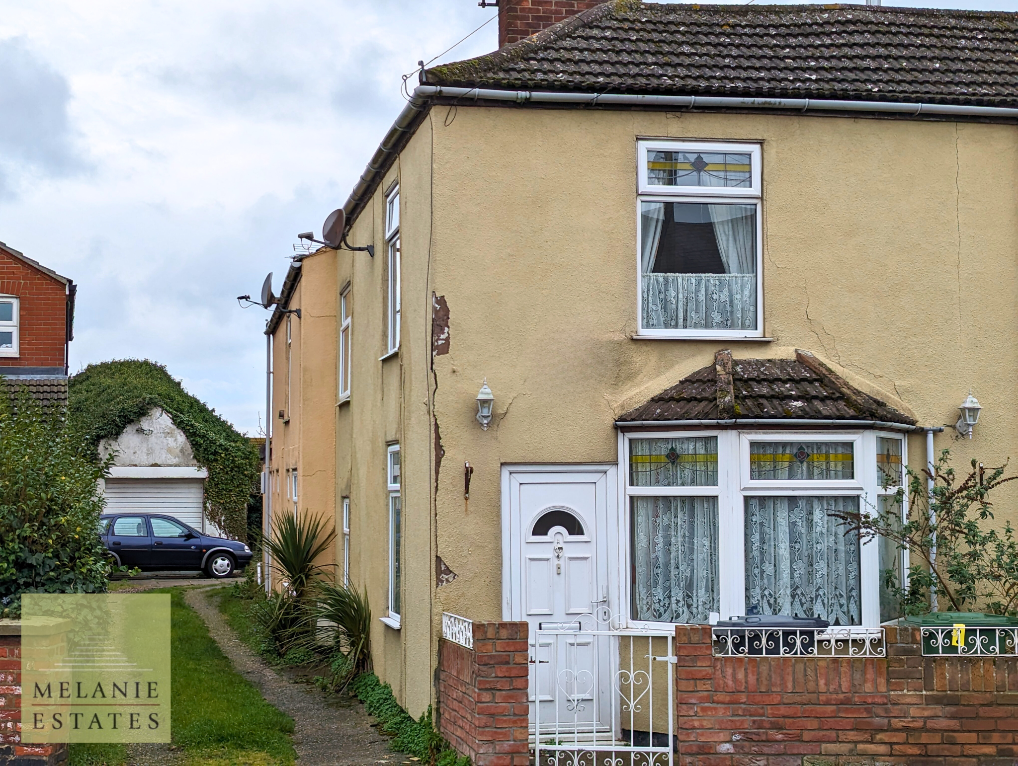 2 bed end of terrace house for sale in Yarmouth Road, Great Yarmouth  - Property Image 1