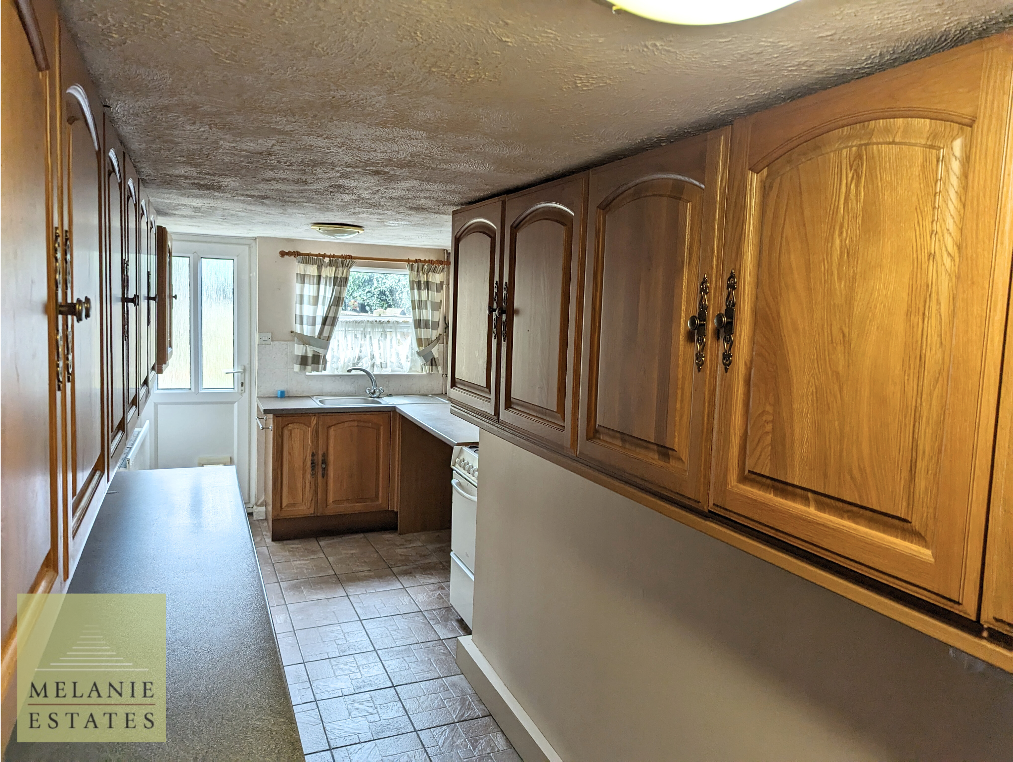 2 bed end of terrace house for sale in Yarmouth Road, Great Yarmouth  - Property Image 2