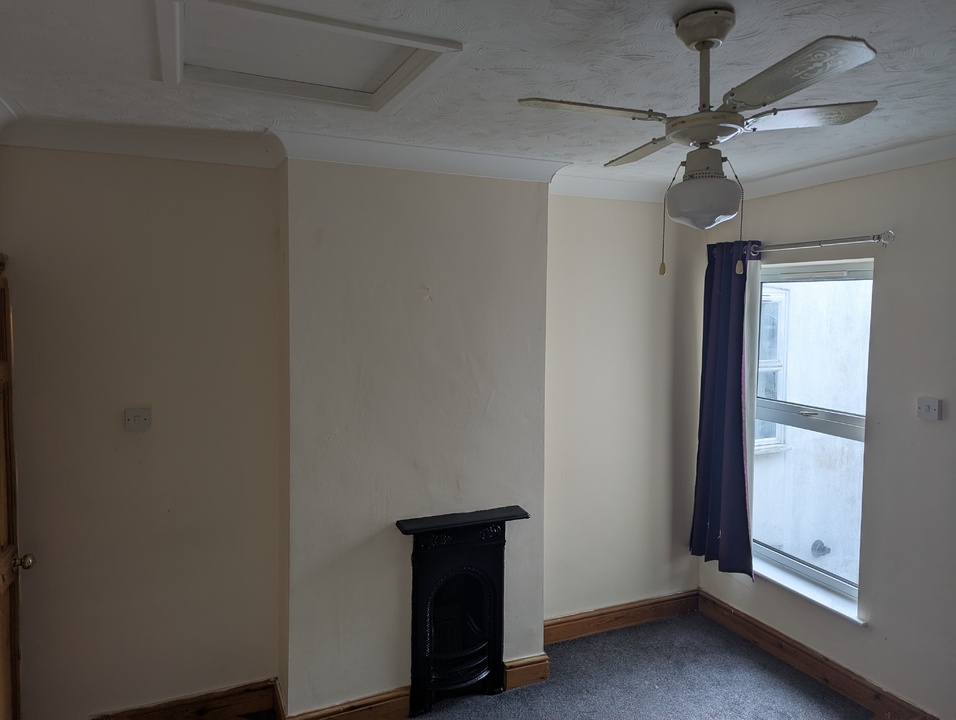 3 bed terraced house to rent in High Mill Road, Great Yarmouth 6