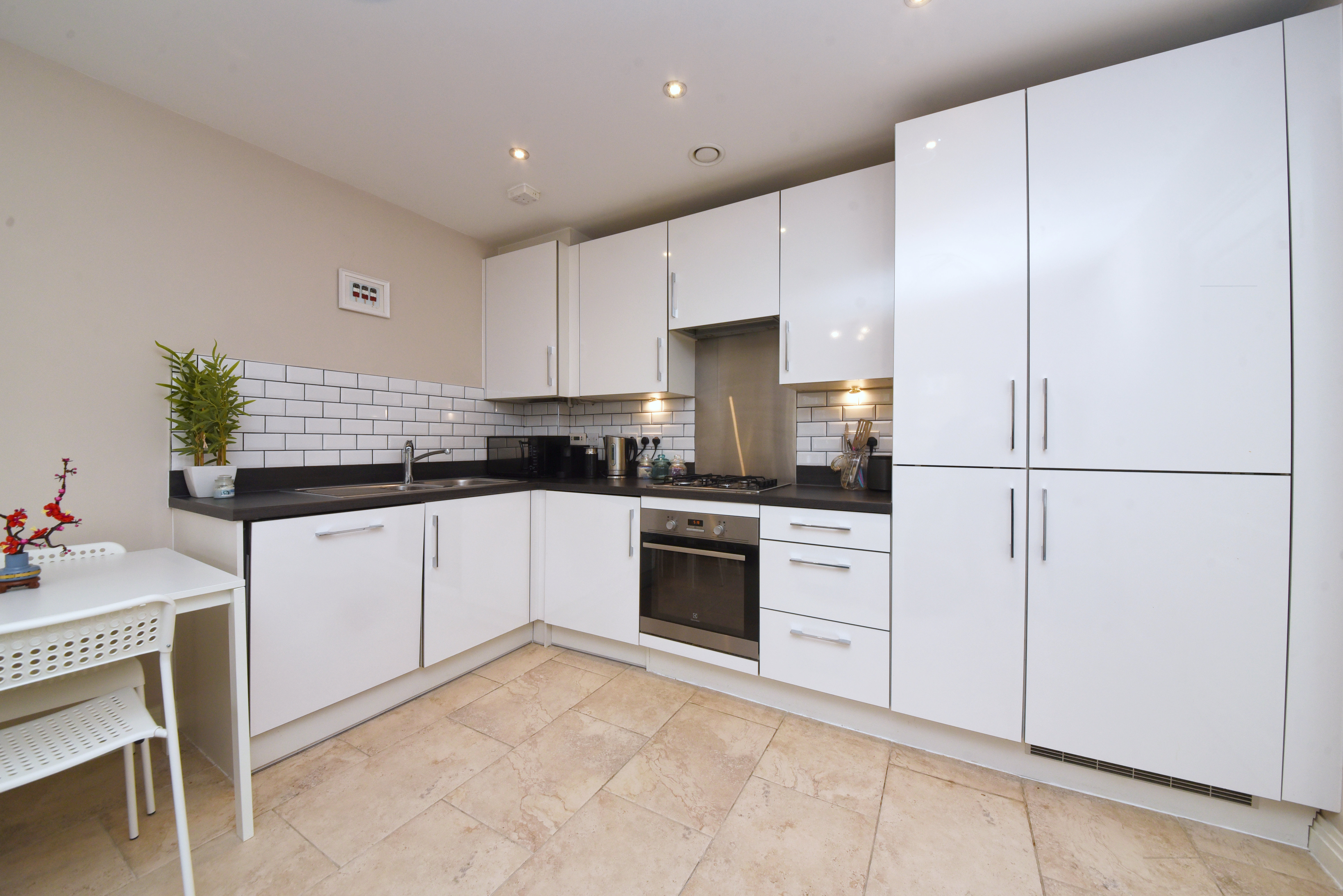 2 bed apartment for sale in Lancaster Road, New Barnet - Property Floorplan