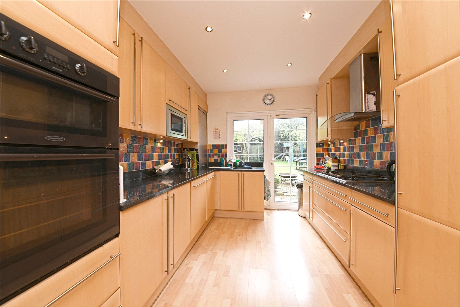 5 bed semi-detached house for sale in De Bohun Avenue, Southgate 3
