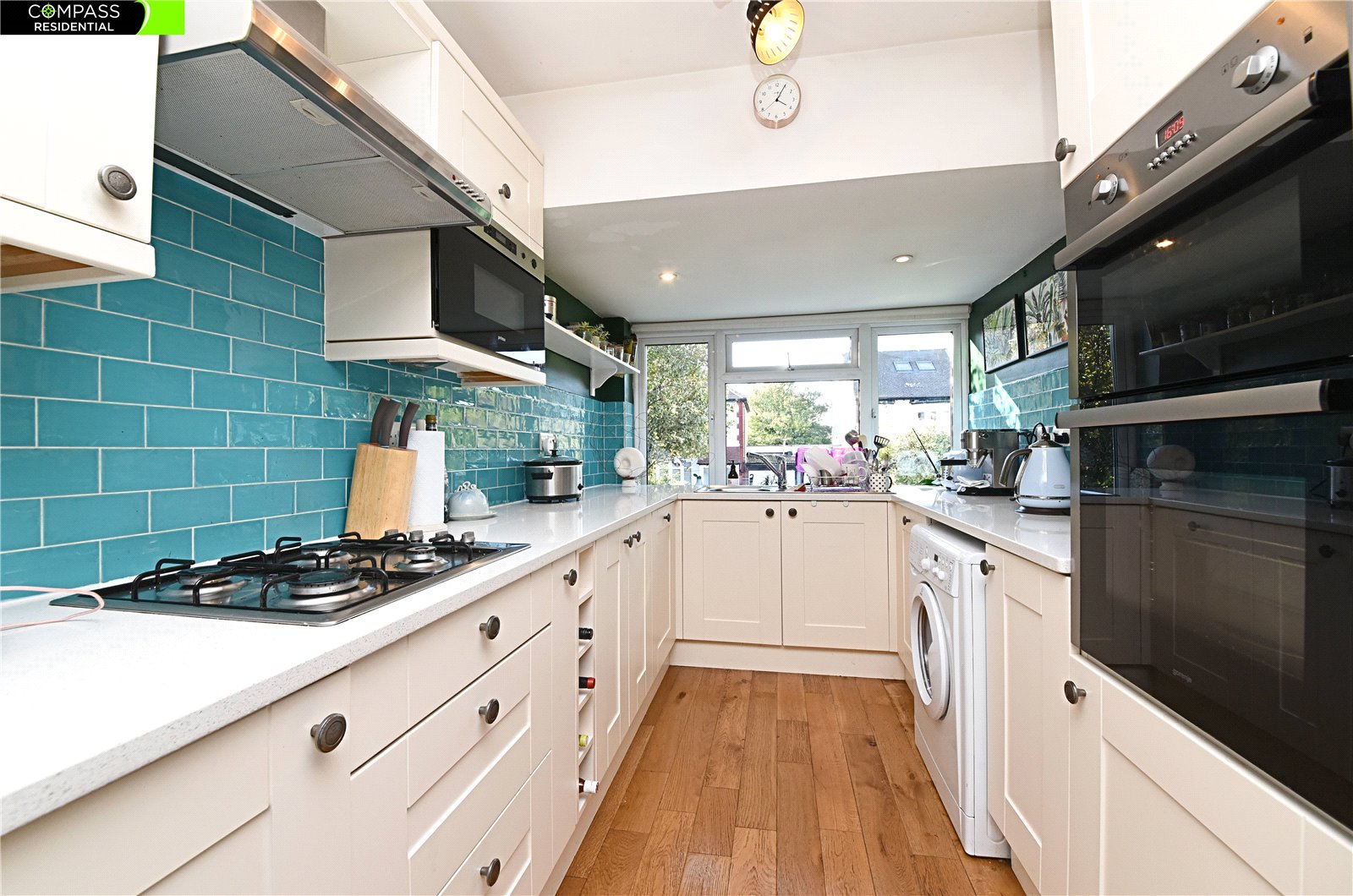 4 bed semi-detached house for sale in Ridgeview Road, Whetstone 2