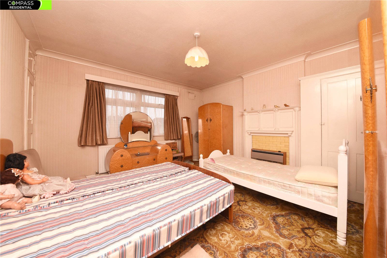 3 bed semi-detached house for sale in High Road, Whetstone 9