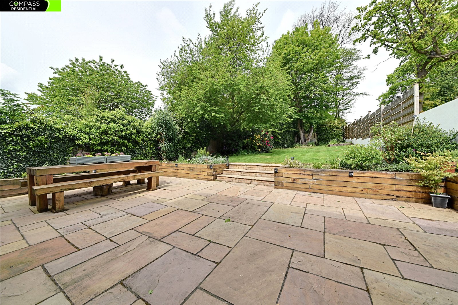 4 bed detached house for sale in Embry Way, Stanmore 3
