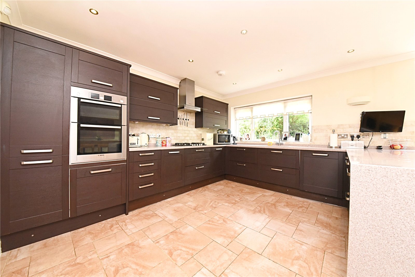 4 bed detached house for sale in Embry Way, Stanmore 2
