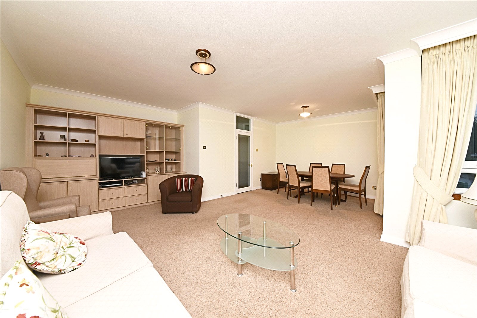 2 bed apartment for sale in Westchester Drive, Hendon 2