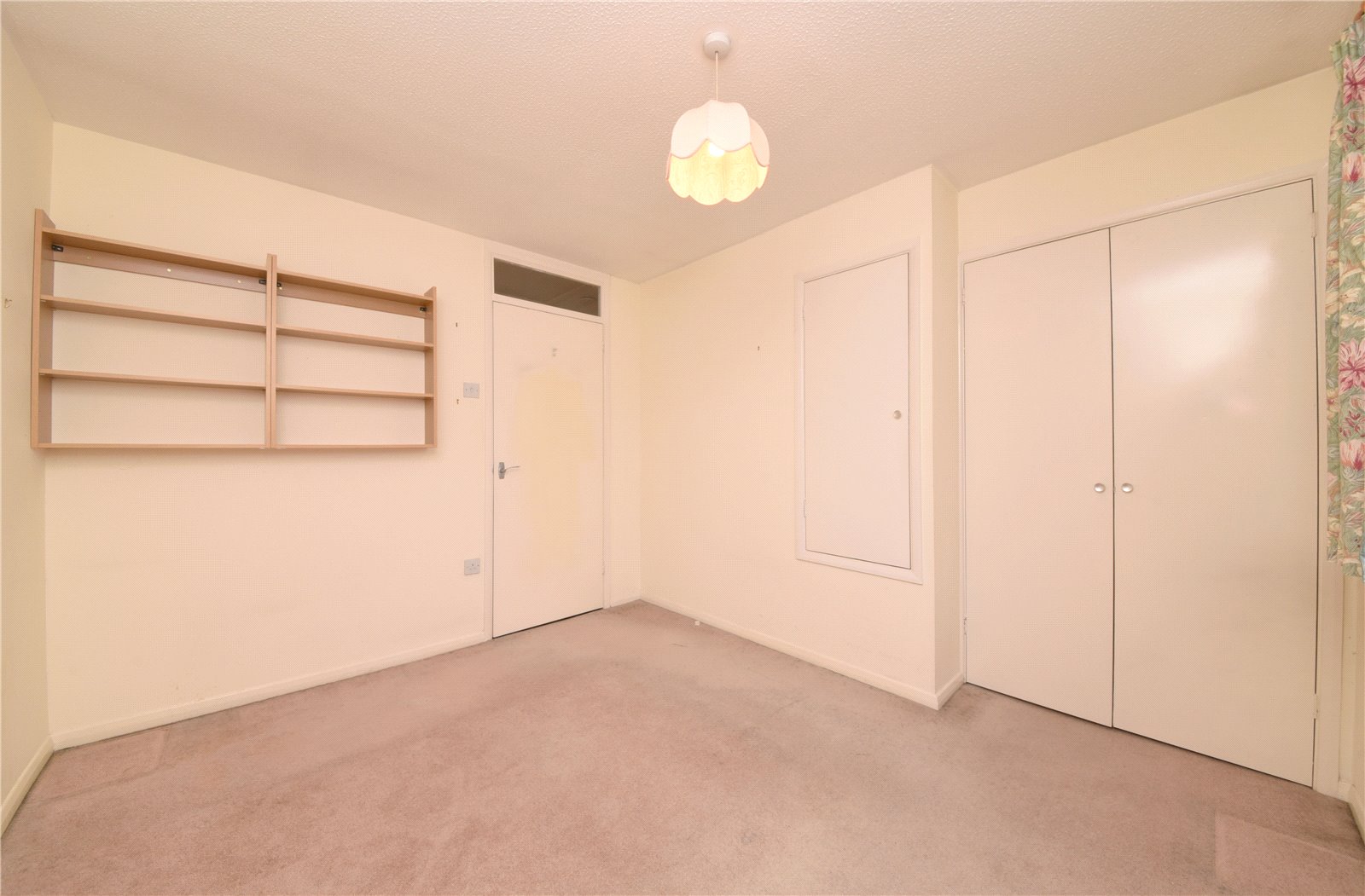 2 bed terraced house for sale in Boleyn Way, New Barnet 7