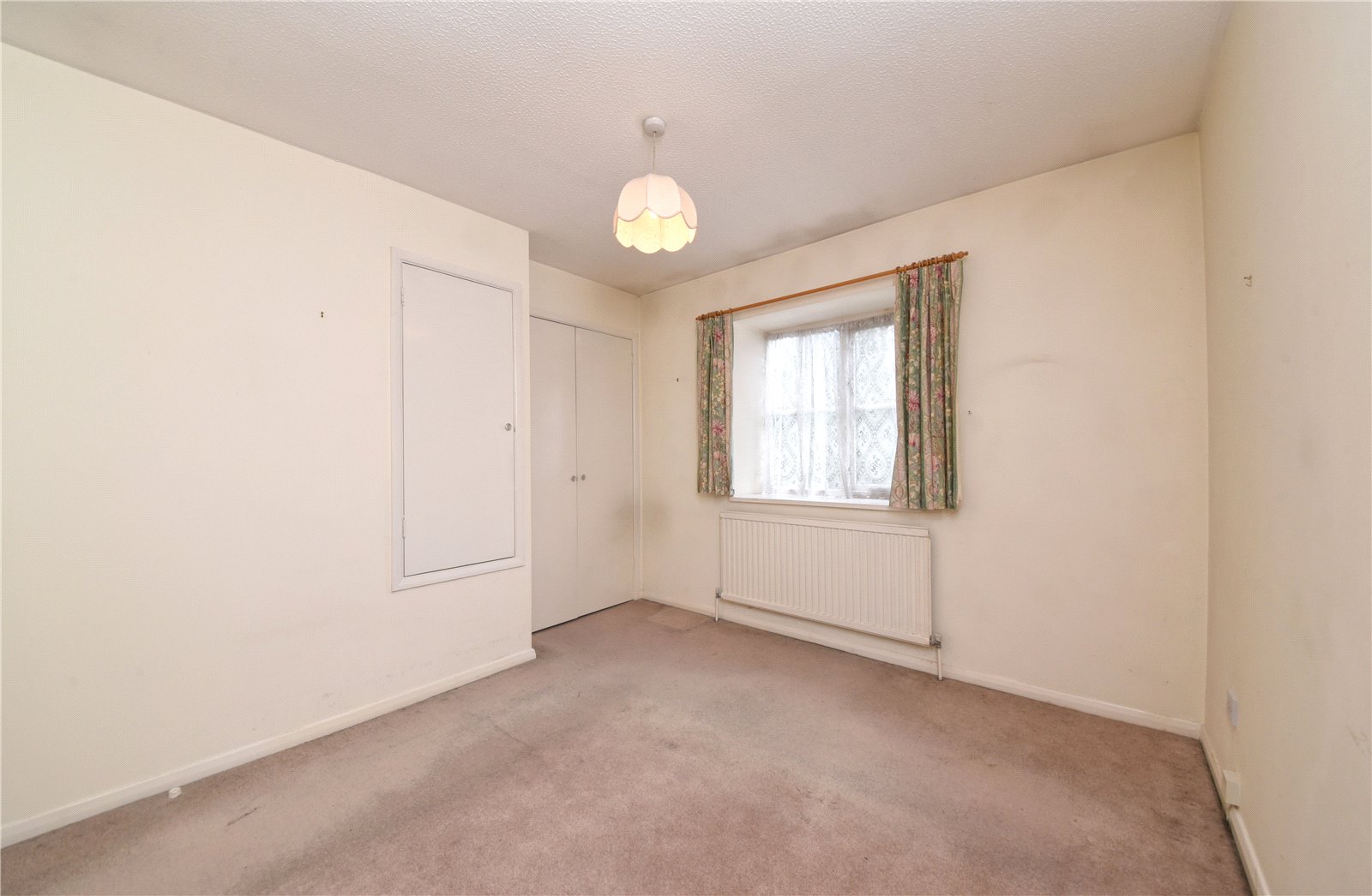 2 bed terraced house for sale in Boleyn Way, New Barnet 9